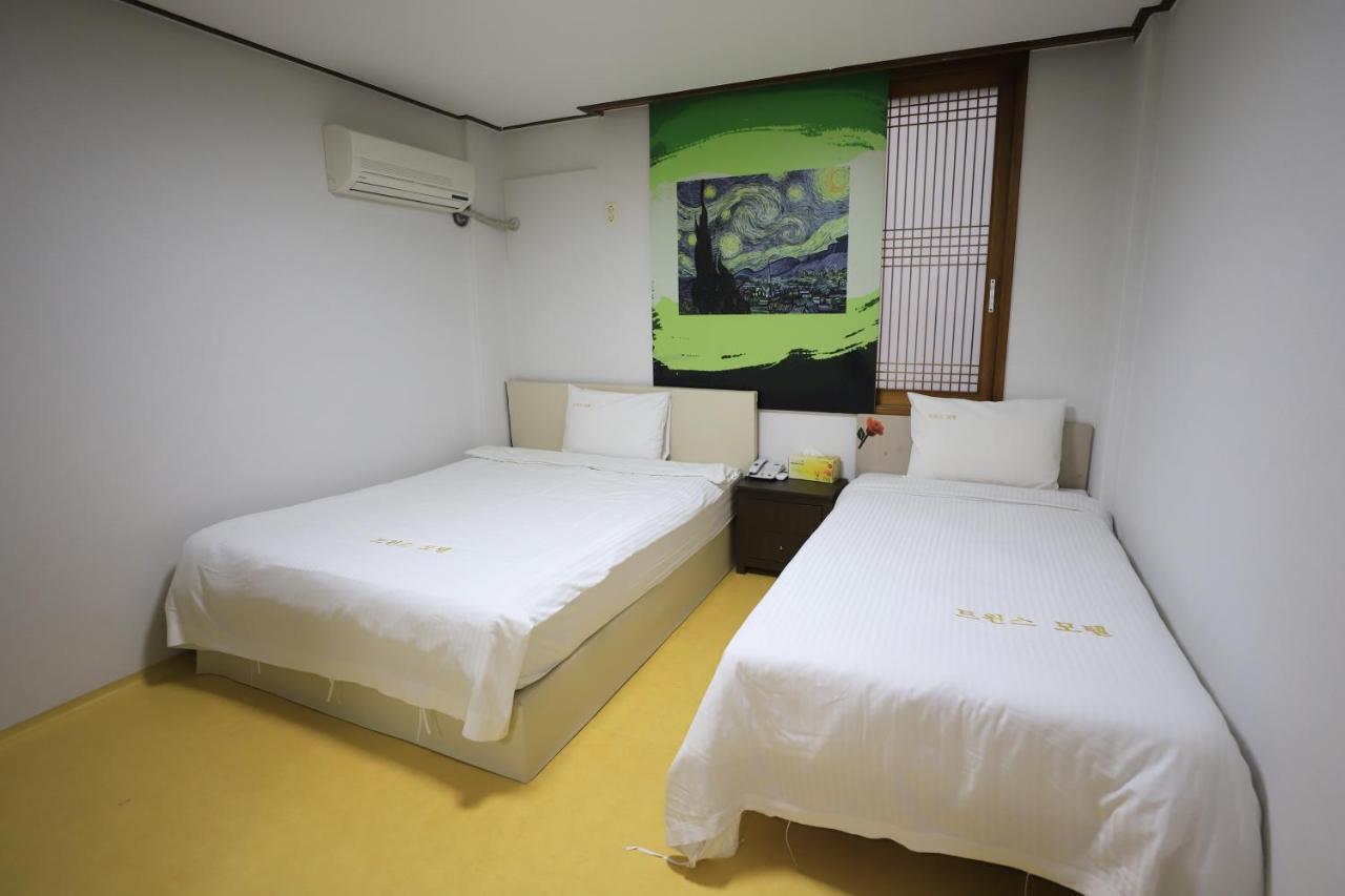Twins Hotel Jeju Exterior foto